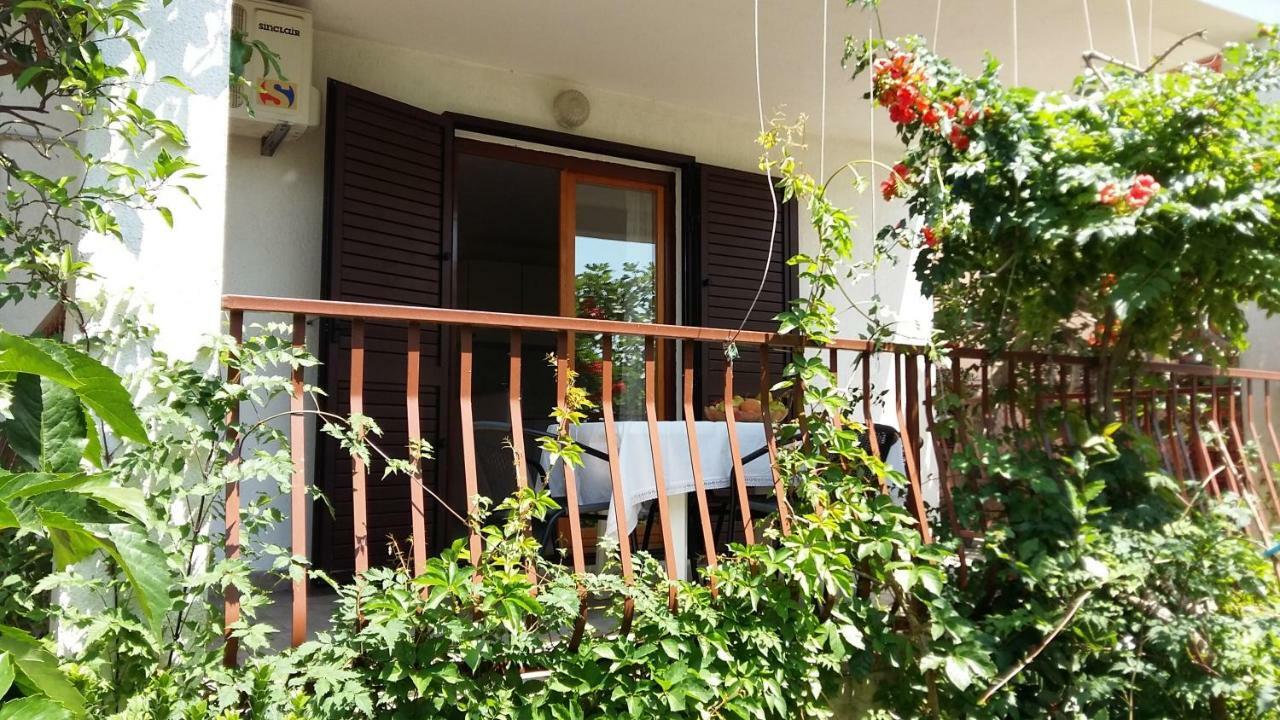 Apartmani Ivanka マカルスカ エクステリア 写真